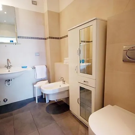 - Mare بومونته