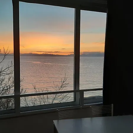 - Mare Aparthotel *