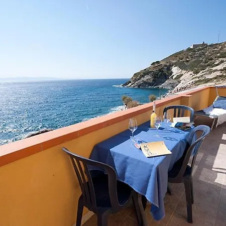 - Mare Aparthotel *