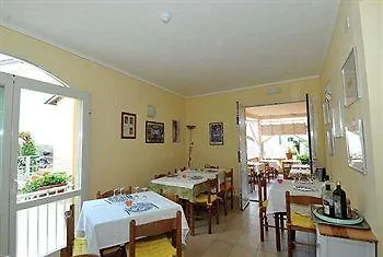 - Mare Aparthotel Pomonte (Livorno)