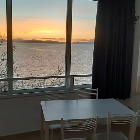 - Mare Aparthotel *