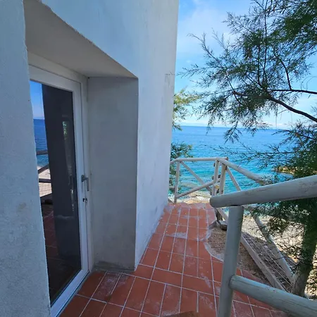 - Mare 3* Pomonte (Livorno)