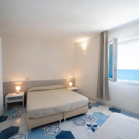 מלון דירות - Mare 3*