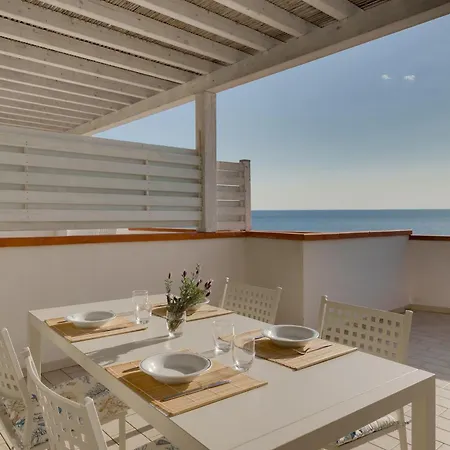 - Mare Aparthotel 3*