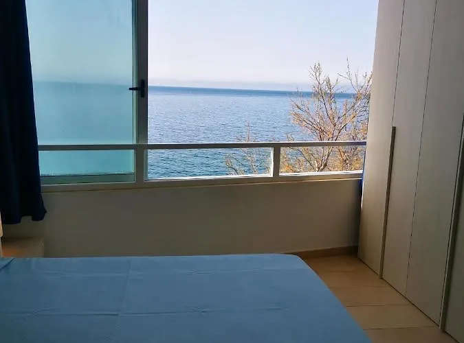 - Mare Aparthotel Pomonte