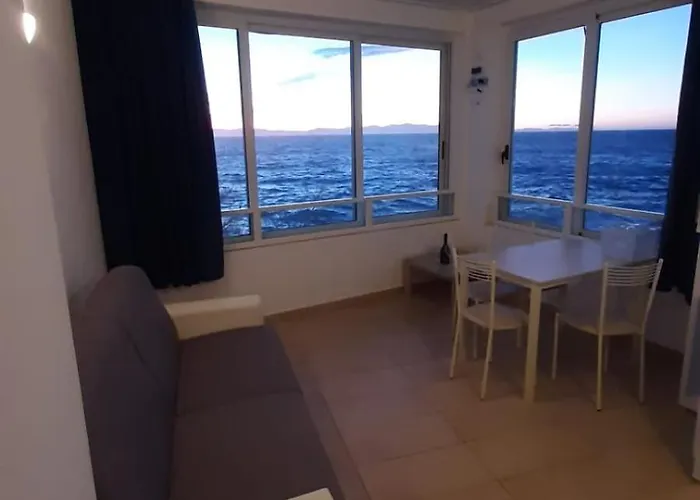 - Mare Aparthotel Pomonte