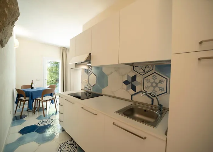 - Mare מלון דירות פומונטה