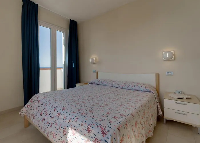 מלון דירות - Mare 3*