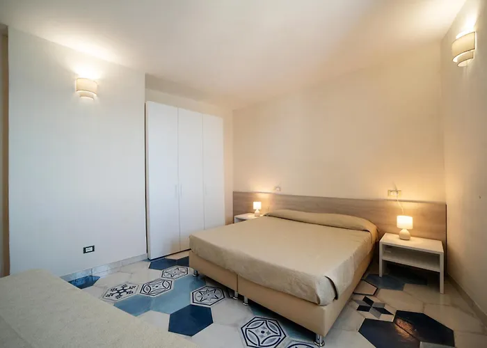 - Mare מלון דירות 3*