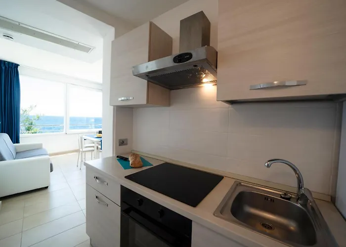 - Mare פומונטה