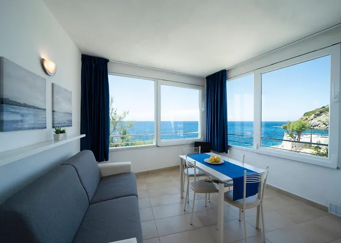 - Mare 3* פומונטה