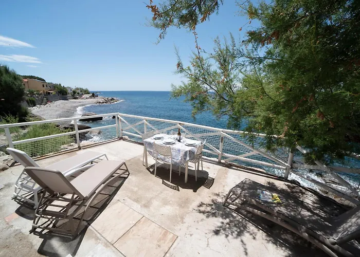 - Mare מלון דירות